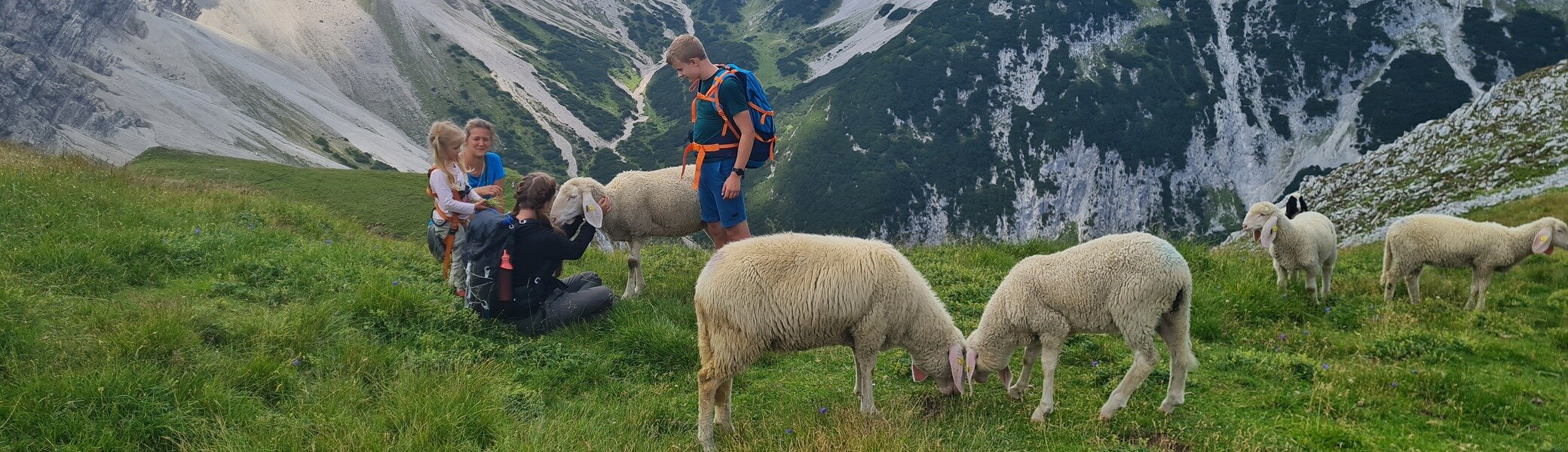 Harter Anstieg – traumhafte Berge  | © Melanie Adler